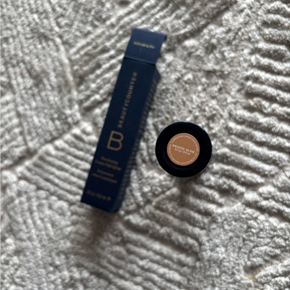 Beautycounter Illuminating Cream Highlighter in Bronze - Picture 3 of 3